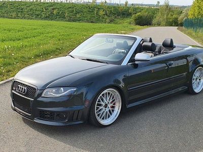 Second-hand Audi RS4 Sport 185 CP (136 kW) 2003 Negru Cabrio