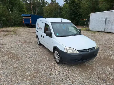 Gebraucht Opel Combo 97 PS (71 kW) 2007 Weiß Van / Kleinbus
