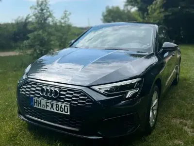 Gebraucht Audi A3 Sport 116 PS (85 kW) 2022 Grau Limousine