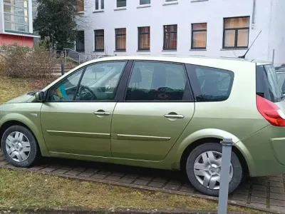 Gebraucht Renault Scénic II Expression 150 PS (110 kW) 2007 Grün Van / Kleinbus