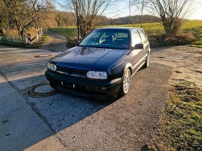 Brugt VW Golf III 90 HK (66 kW) 1996 Lilla Hatchback
