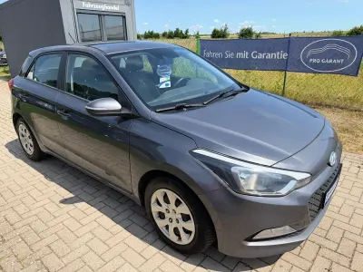Gebraucht Hyundai i20 Trend 84 PS (61 kW) 2017 Kleinwagen