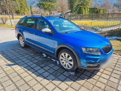 Gebraucht Skoda Octavia 184 PS (135 kW) 2015 Blau Kleinwagen