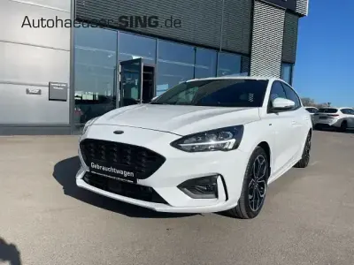 Usata Ford Focus ST-Line X 155 CV (114 kW) 2021 Bianco Berlina