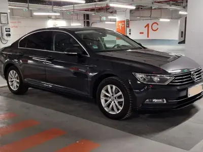 Gebraucht VW Passat Highline 150 PS (110 kW) 2015 Grau Limousine