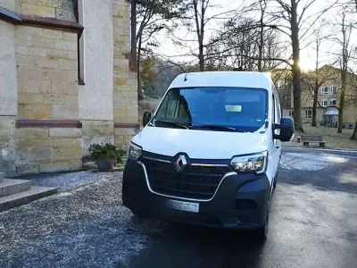 Gebraucht Renault Master Basis 150 PS (110 kW) 2021 Weiss Van / Kleinbus