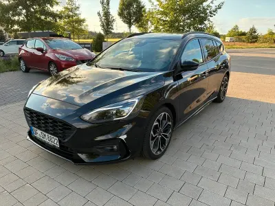 Gebraucht Ford Focus ST-Line 182 PS (133 kW) 2020 Schwarz Kombi