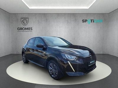 Gebraucht Peugeot 208 Allure 100 kW (136 PS) 2024 Noir perla nera Kleinwagen