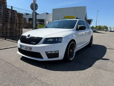 Gebraucht Skoda Octavia RS 184 PS (135 kW) 2016 Weiß Kombi