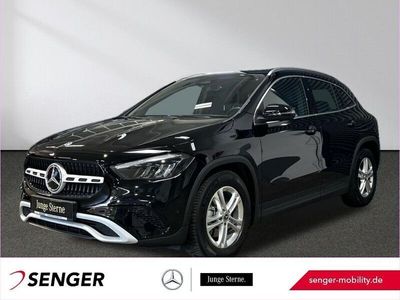 Gebraucht Mercedes GLA200 163 PS (119 kW) 2024 Schwarz SUV