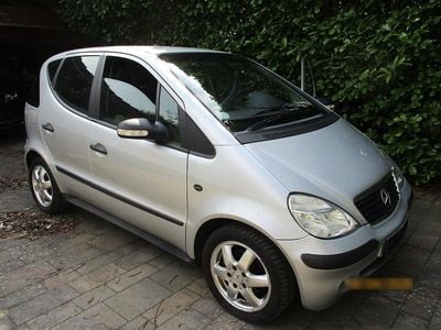 Second-hand Mercedes A140 84 CP (61 kW) 2003 Argintiu Hatchback