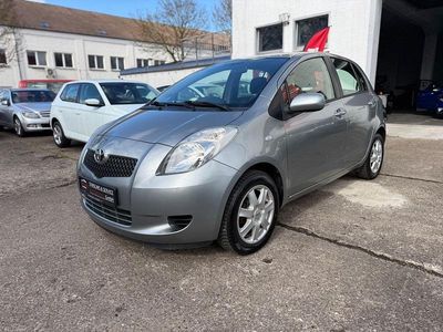 Gebraucht Toyota Yaris Sol 69 PS (50 kW) 2006 Silber Kleinwagen