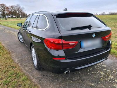 Gebraucht BMW 520 Sport Line 184 PS (135 kW) 2018 Schwarz Kombi