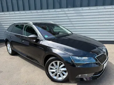 Gebraucht Skoda Superb Style 179 PS (131 kW) 2018 Schwarz Kombi