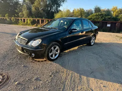 Gebraucht Mercedes C240 170 PS (125 kW) 2005 Schwarz Limousine