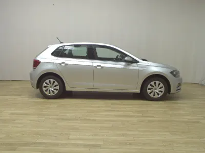 Gebraucht VW Polo Comfortline 80 PS (58 kW) 2021 Silber Kleinwagen