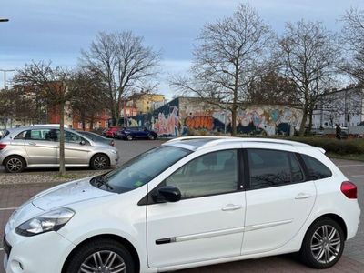 gebraucht Renault Clio GrandTour Night & Day TCE 100 Eco2 Nigh...