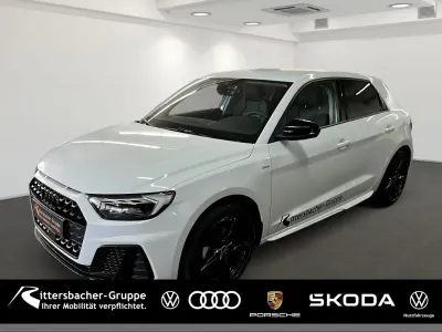 Gebraucht Audi A1 Sportback S-Line 116 PS (85 kW) 2026 Gletscherweiß metallic Kleinwagen