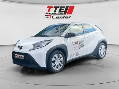 Gebraucht Toyota Aygo X Business Edition 72 PS (52 kW) 2025 Schneeweiß SUV