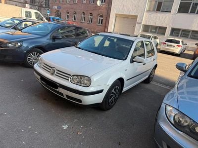 Weiß Gebraucht 1999 VW Golf IV Kleinwagen | 2.699 € (Fairer Preis)