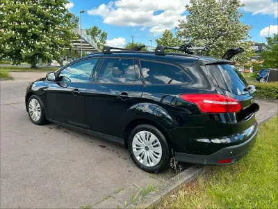 Używany Ford Focus 120 KM (88 kW) 2016 Czarny Kombi