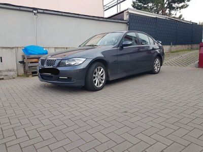 gebraucht BMW 318 i -E90