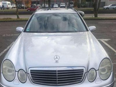 Mercedes E280