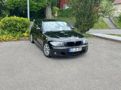 Gebraucht BMW 118 143 PS (105 kW) 2009 Schwarz Kleinwagen