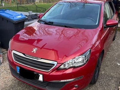 Gebraucht Peugeot 308 131 PS (96 kW) 2014 Rot Limousine