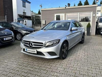 Silber Gebraucht 2019 Mercedes C200 Avantgarde Kombi | 11.980 €