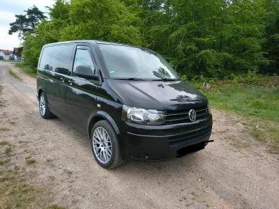 Gebraucht VW T5 102 PS (75 kW) 2013 Schwarz Van