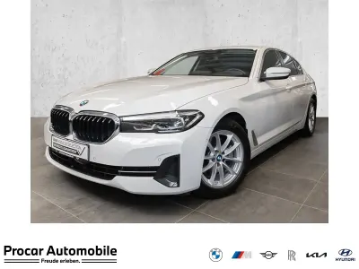 Gebraucht BMW 520 Sport Line 190 PS (139 kW) 2022 Alpinweiß uni Limousine