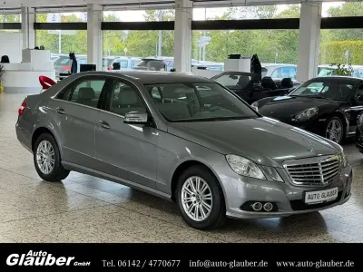 Gebraucht Mercedes E200 184 PS (135 kW) 2010 Silber Limousine