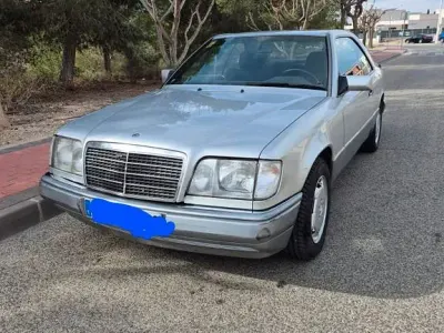 Gebraucht Mercedes E320 220 PS (161 kW) 1995 Silber