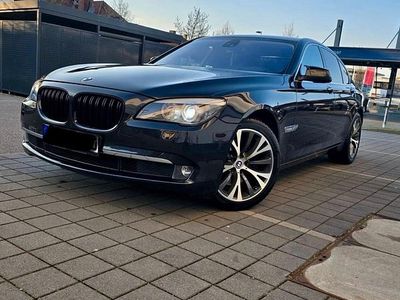 Gebraucht BMW 730 245 PS (180 kW) 2012 Schwarz Limousine