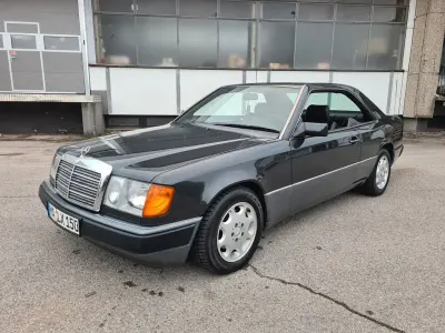 Gebraucht Mercedes 300 188 PS (138 kW) 1992 Schwarz Coupé