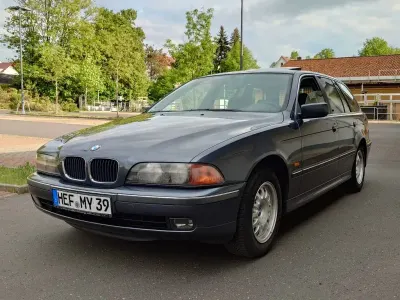 Gebraucht BMW 523 170 PS (125 kW) 2000 Grau Kombi
