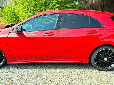 Gebraucht Mercedes A180 AMG line 122 PS (89 kW) 2013 Rot Kleinwagen