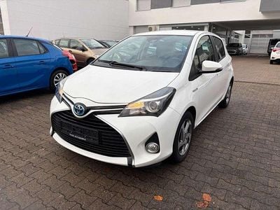 Gebraucht Toyota Yaris Hybrid Edition-S 75 PS (55 kW) 2017 Weiß Kleinwagen