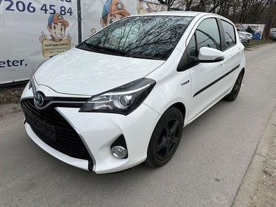 Gebraucht Toyota Yaris Hybrid Edition-S 75 PS (55 kW) 2016 Weiß Limousine
