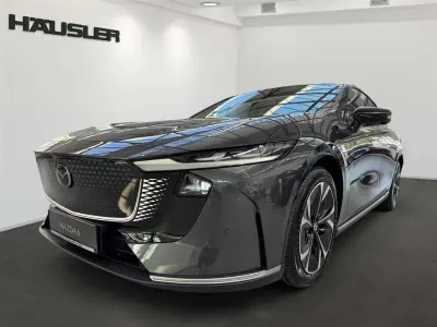 Usata Mazda 6e Takumi-Line 189 kW (258 CV) 2025 Grigio Berlina