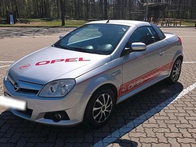 Gebraucht Opel Tigra 90 PS (66 kW) 2006 Silber Cabrio