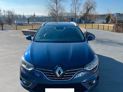 Blau Gebraucht 2017 Renault Mégane IV Intens Limousine | 12.490 € (Fairer Preis)