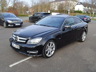 Gebraucht Mercedes C180 Edition 1 156 PS (114 kW) 2012 Schwarz Coupé