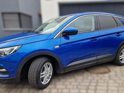 Usado Opel Grandland X Dynamic 131 HP (96 kW) 2018 Azul SUV