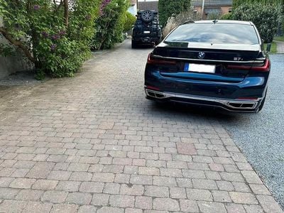 Gebraucht BMW 750 530 PS (389 kW) 2019 Blau Limousine