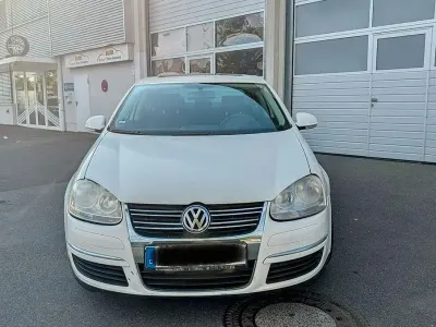 Gebraucht VW Jetta Trendline 102 PS (75 kW) 2006 Weiß Limousine
