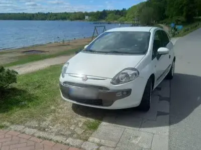 Gebraucht Fiat Punto Evo 75 PS (55 kW) 2010 Weiß Kleinwagen