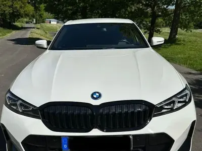 Używany BMW 330e M Sport 292 KM (214 kW) 2023 Czarny Sedan/Limuzyna
