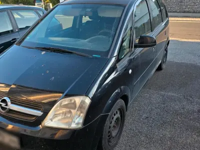 Gebraucht Opel Meriva 90 PS (66 kW) 2005 Schwarz Van / Kleinbus